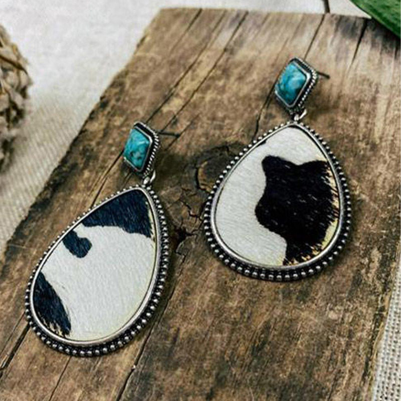 Vintage Contrast Cow Earrings