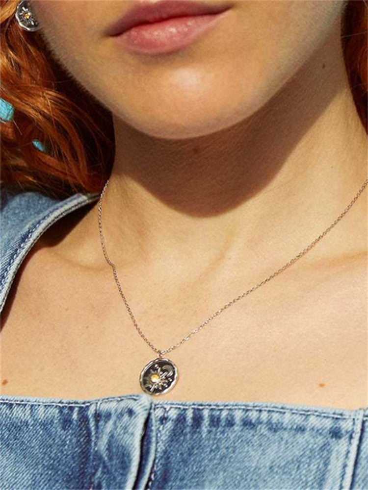 Wisherryy Sun & Moon Carved Mistery Necklace